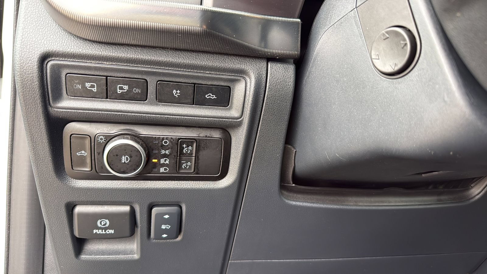 Certified 2024 Ford F150 Platinum AWD/4WD image 17