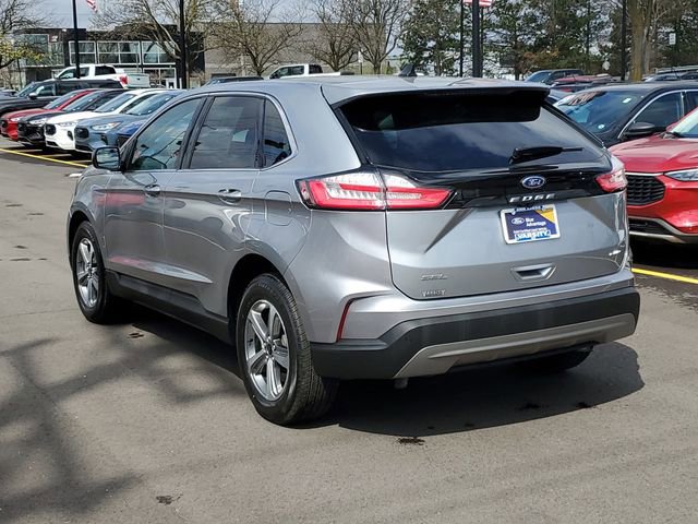 Certified 2024 Ford Edge SEL w/ Convenience Package AWD/4WD image 2