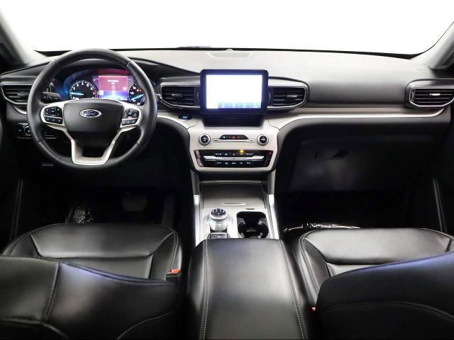 Certified 2023 Ford Explorer XLT w/ Equipment Group 202A image 15