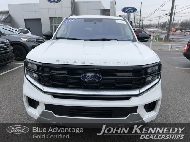 Certified 2025 Ford Expedition Max Platinum w/ Platinum Ultimate Package image 6