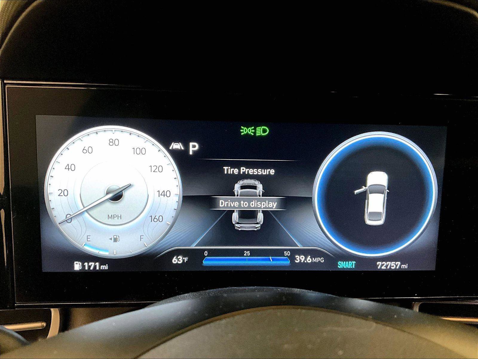 Used 2023 Hyundai Elantra SEL w/ Convenience Package FWD image 19