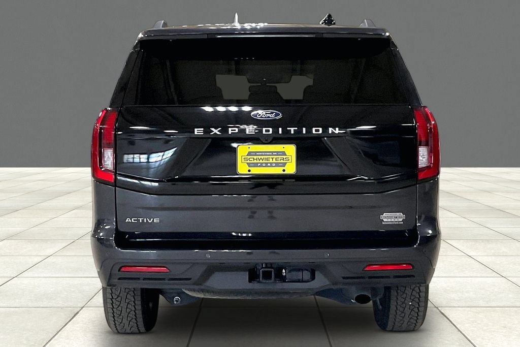 Certified 2025 Ford Expedition Active AWD/4WD image 4