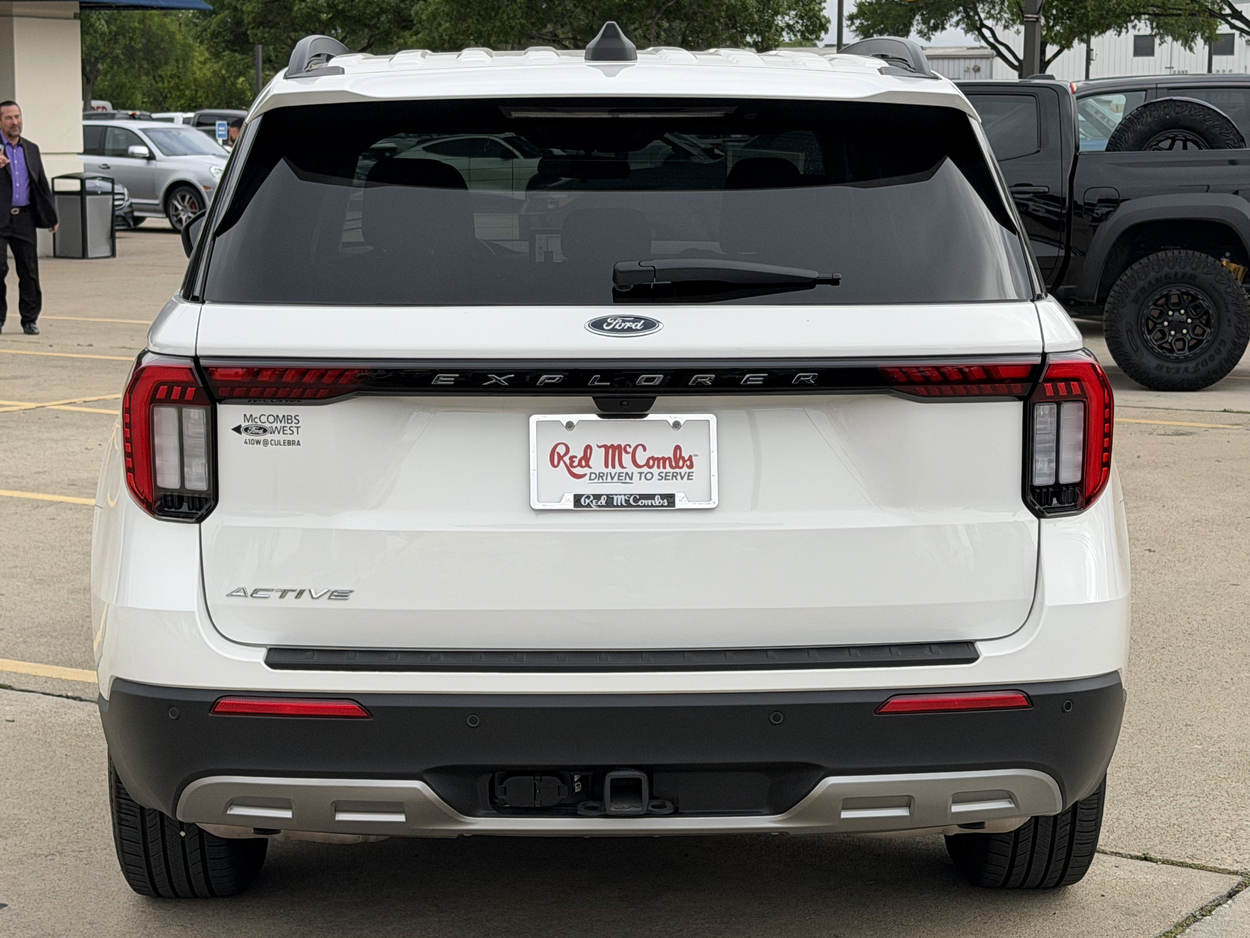 Certified 2025 Ford Explorer Active w/ Active Comfort Package RWD image 6