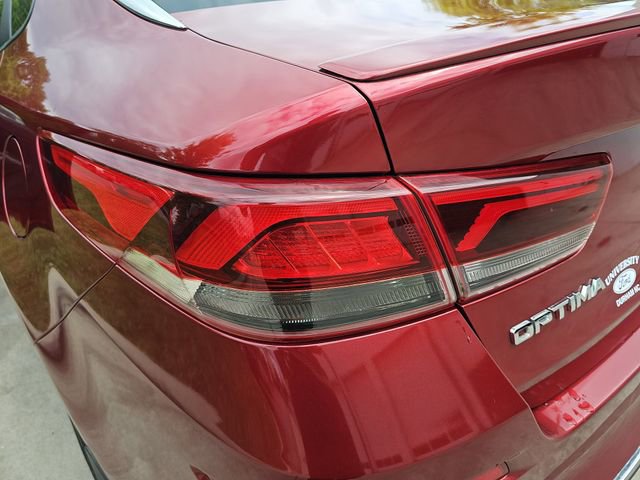 Used 2020 Kia Optima S FWD image 31