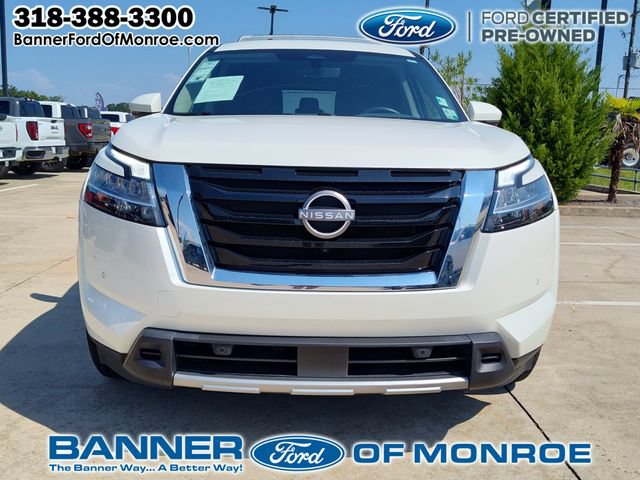 Used 2024 Nissan Pathfinder SL FWD image 12