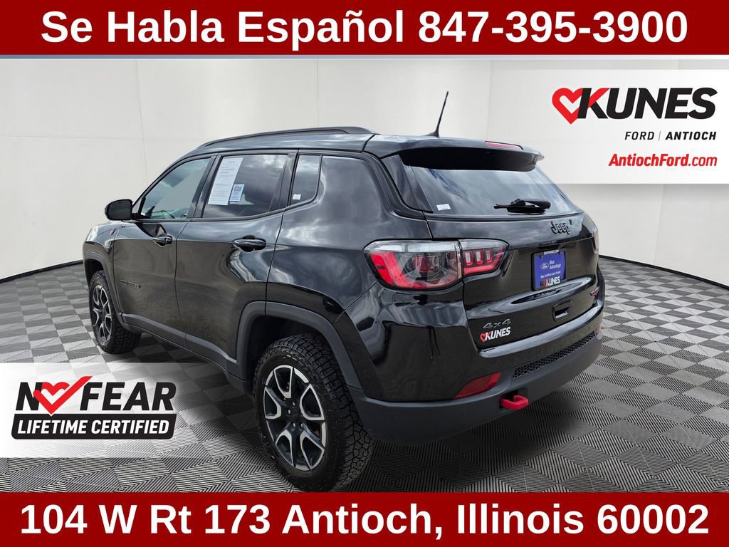 Used 2024 Jeep Compass Trailhawk AWD/4WD image 8