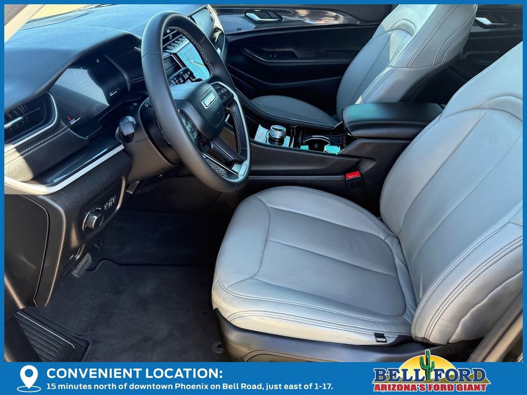 Used 2023 Jeep Grand Cherokee L Laredo image 19