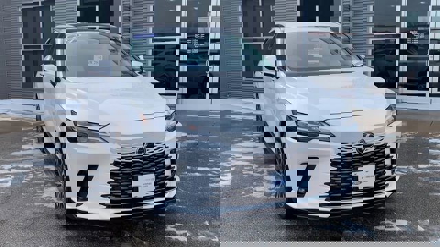 Used 2024 Lexus RX 350 Premium w/ Convenience Package image 4