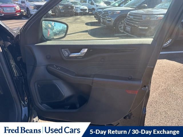 Certified 2023 Ford Escape ST-Line Elite image 13