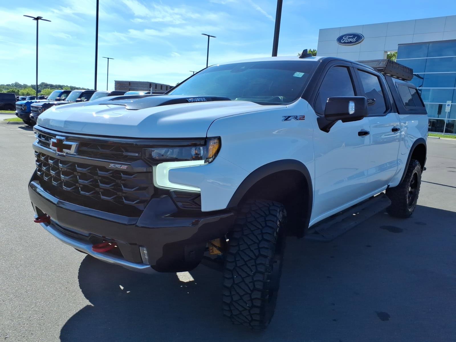 Used 2024 Chevrolet Silverado 1500 ZR2 w/ Technology Package AWD/4WD image 7