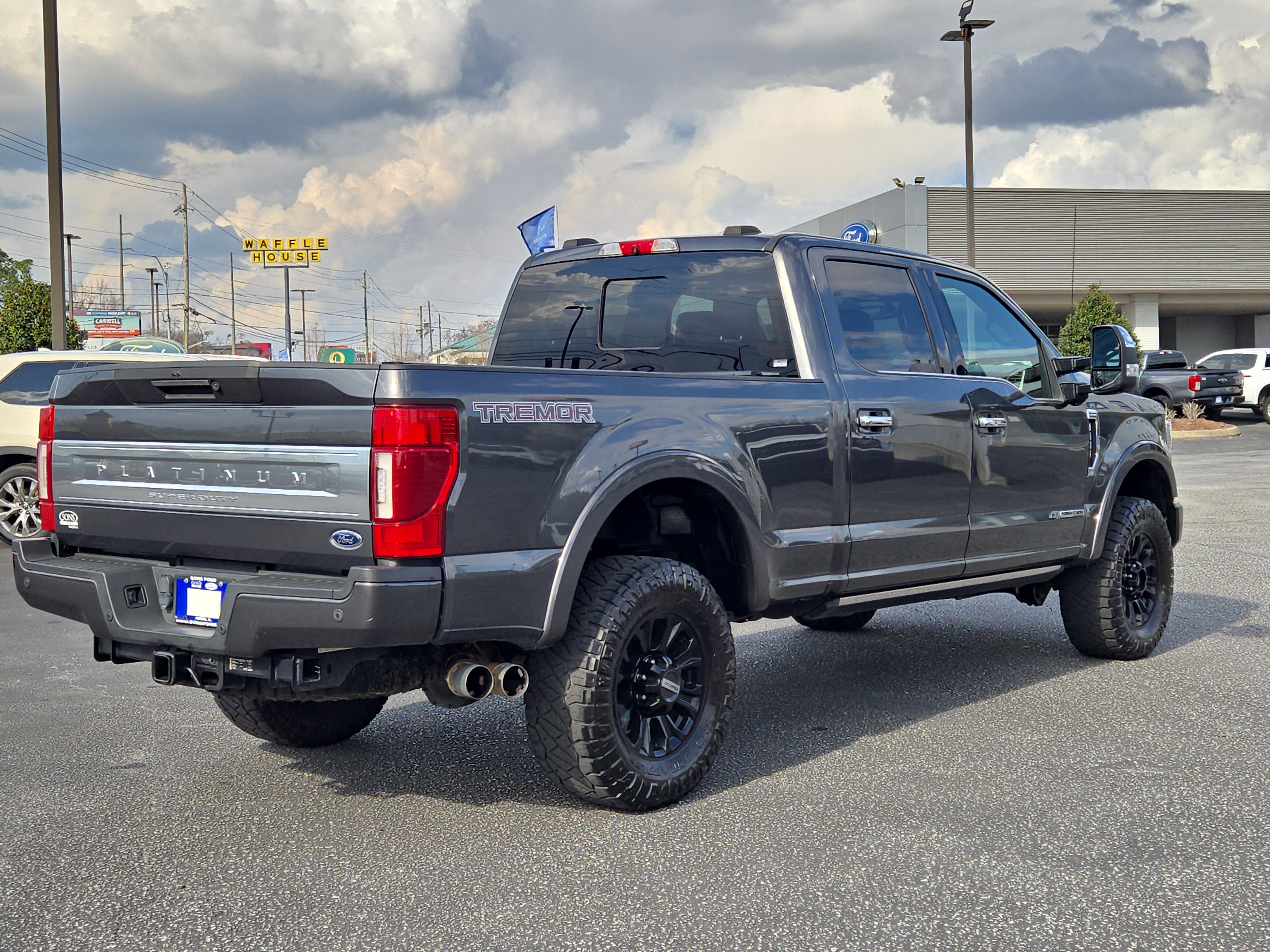 Certified 2020 Ford F250 Platinum w/ Tremor Off-Road Package image 4
