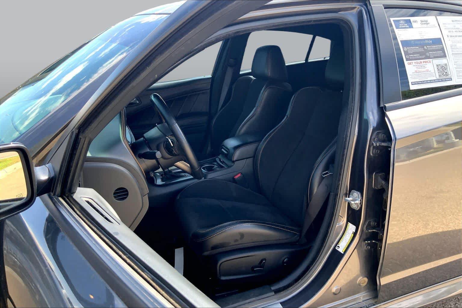 Used 2023 Dodge Charger GT w/ Plus Group RWD image 8