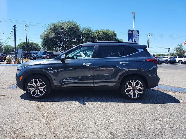 Used 2023 Kia Seltos SX w/ SX Sunroof Package image 4