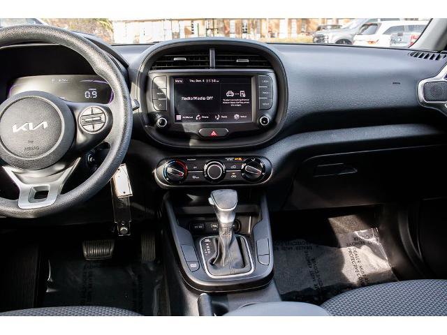 Used 2023 Kia Soul LX image 13