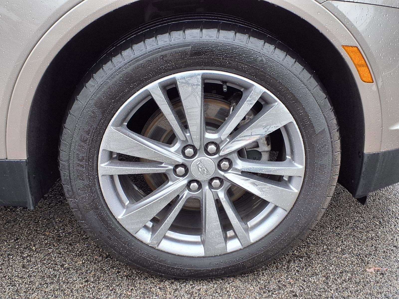 Used 2023 Cadillac XT5 Premium Luxury image 10