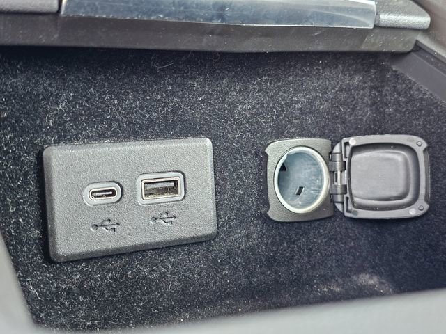 Used 2023 Cadillac XT4 Premium Luxury image 21