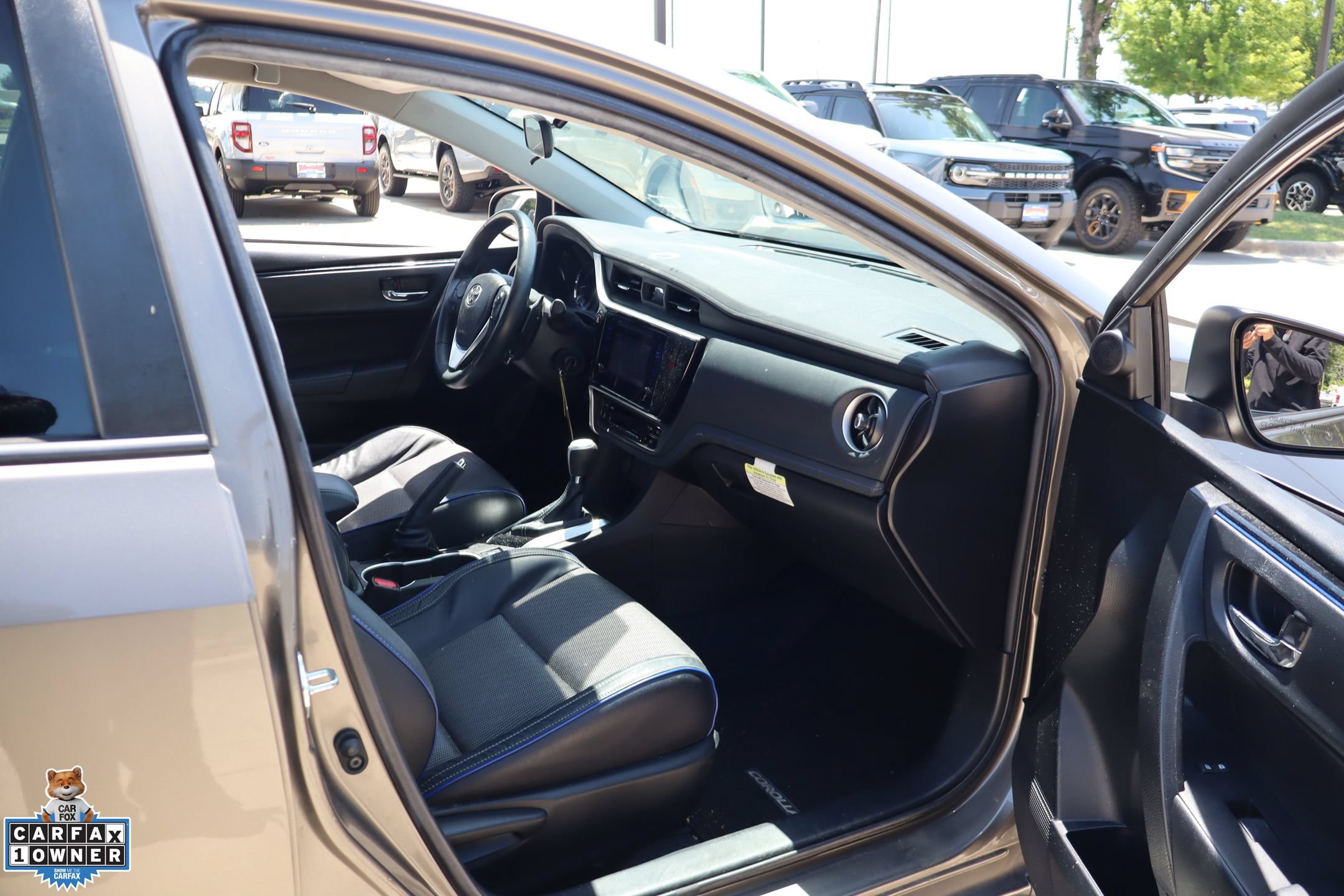 Used 2019 Toyota Corolla SE FWD image 28