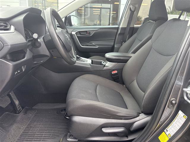 Used 2024 Toyota RAV4 LE FWD image 4