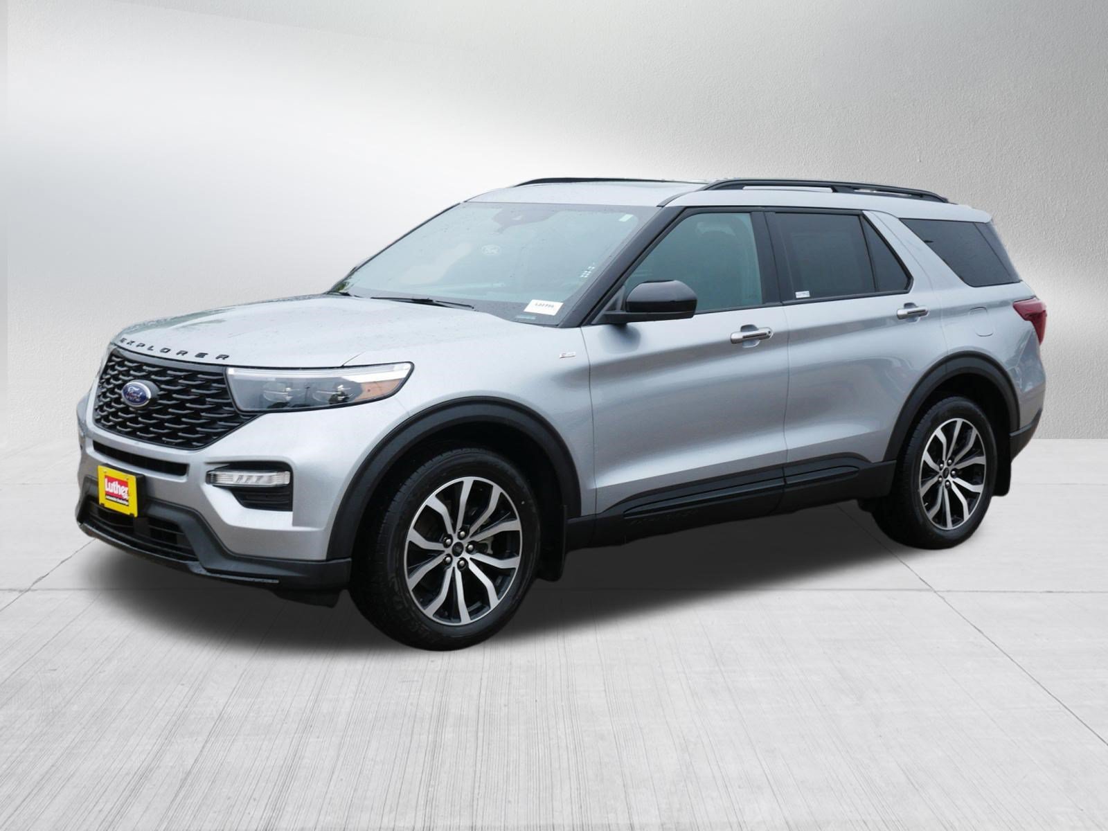 Certified 2023 Ford Explorer ST-Line w/ Class IV Trailer Tow Package AWD/4WD image 3