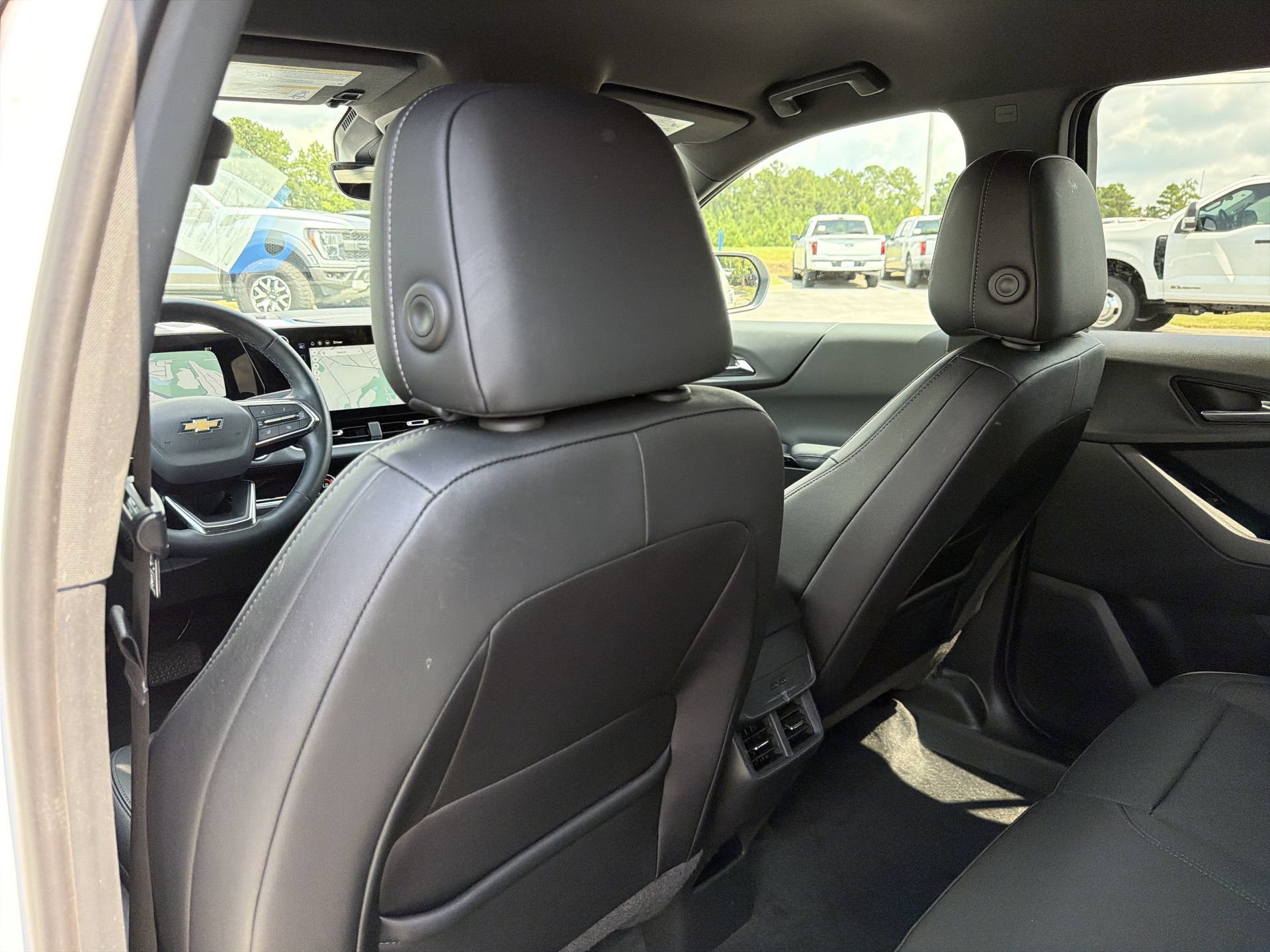 Used 2026 Chevrolet Equinox LT w/ Convenience Package II FWD image 22