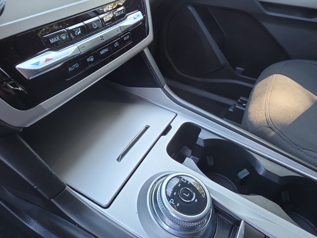 Certified 2023 Ford Explorer XLT RWD image 28