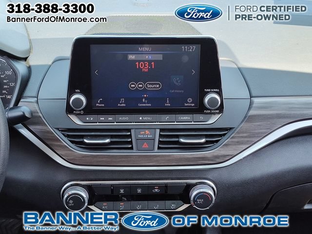 Used 2024 Nissan Altima 2.5 SV FWD image 18