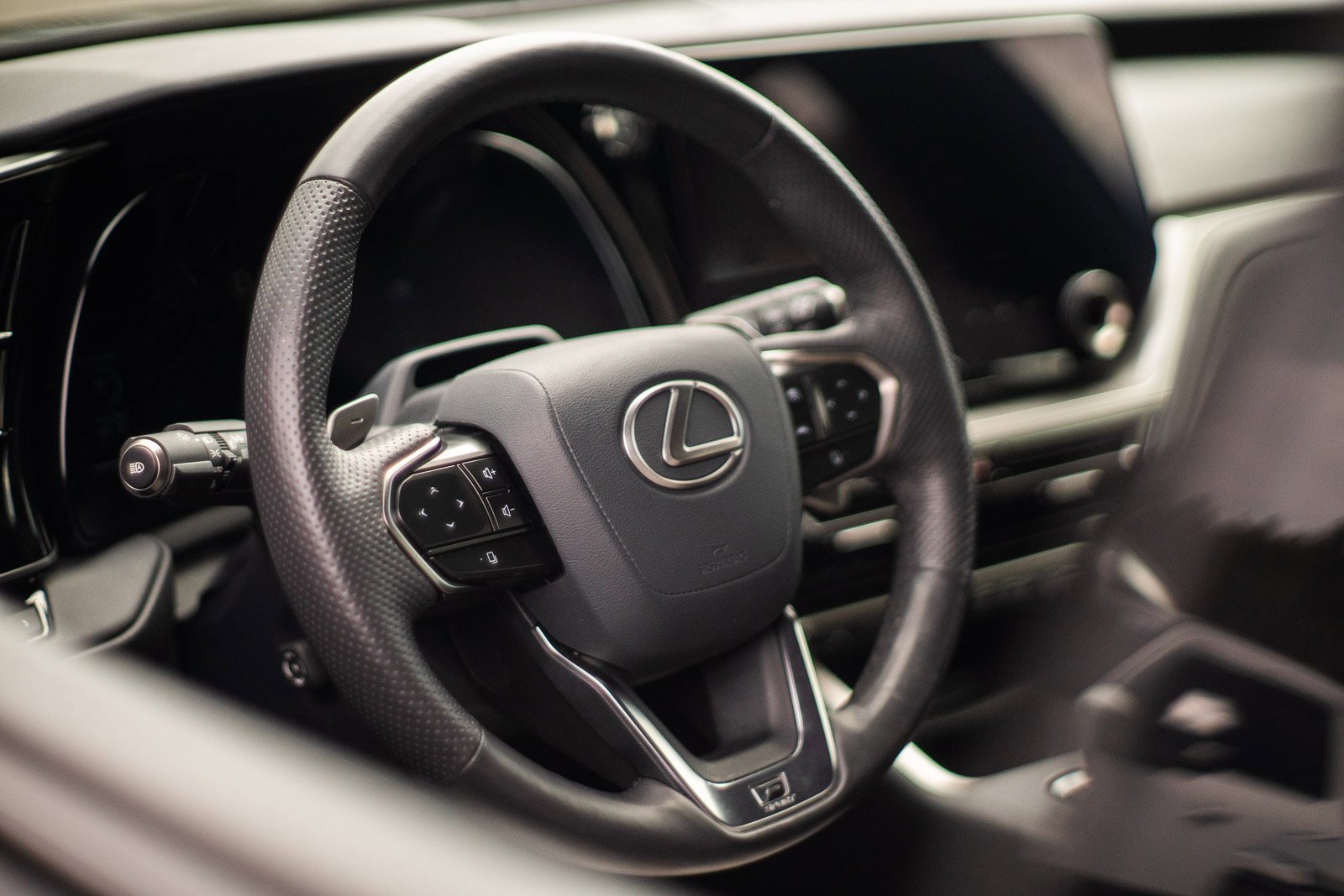 Used 2025 Lexus TX 500h 500h F SPORT Premium image 31