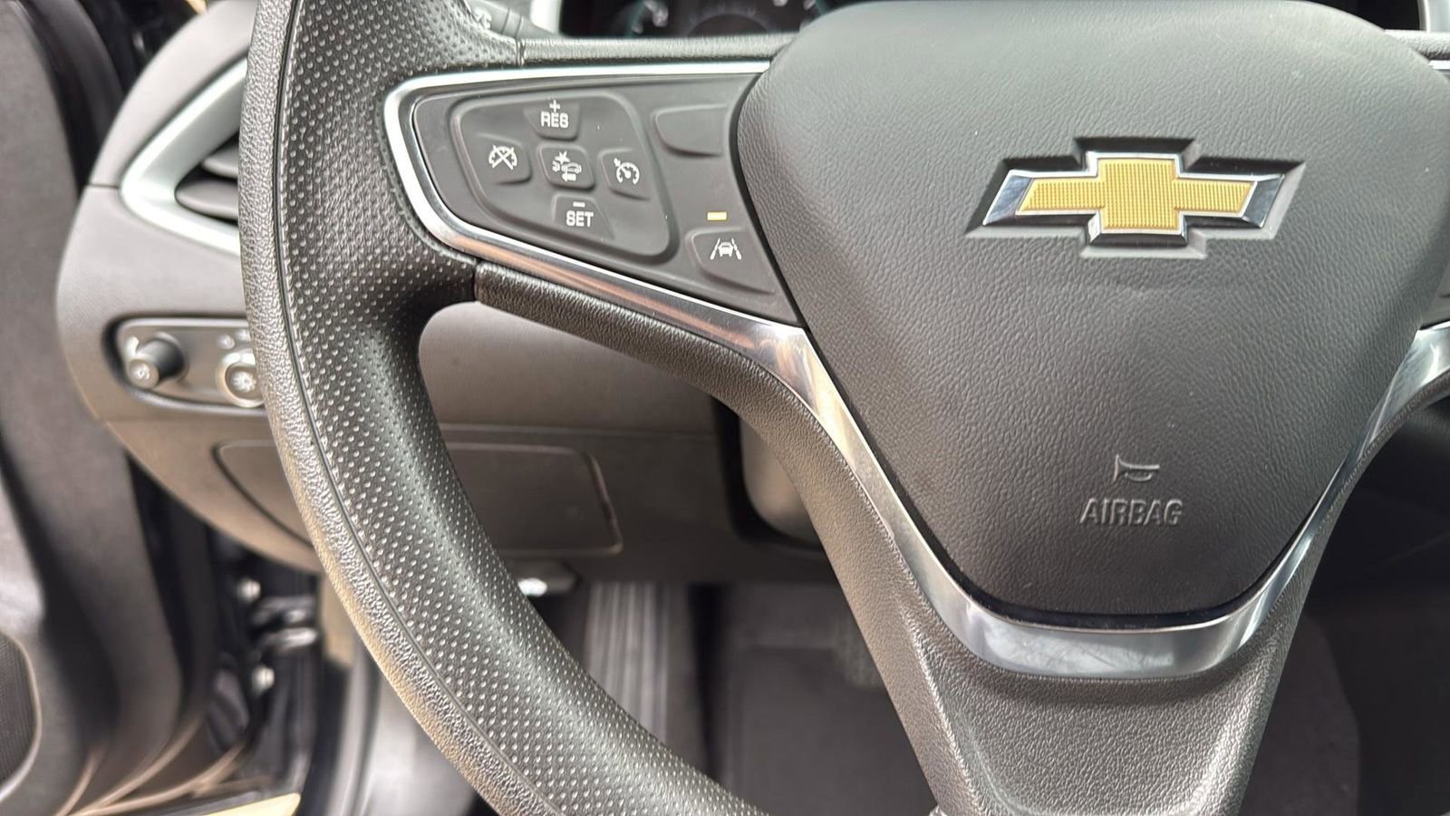 Used 2023 Chevrolet Malibu LT image 17