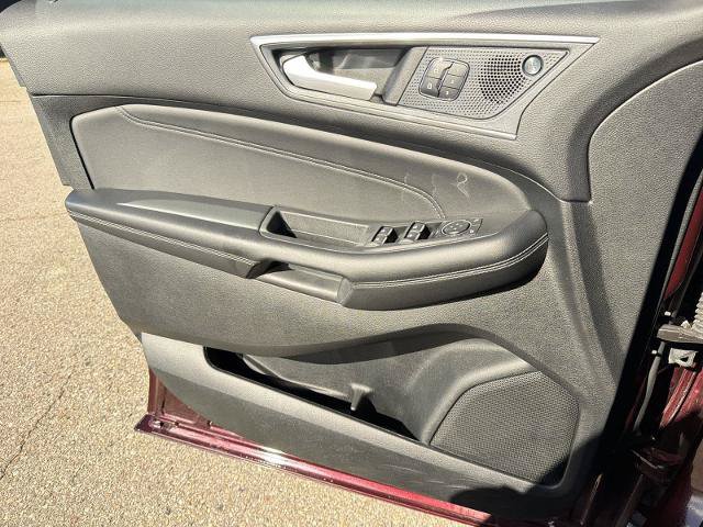 Certified 2024 Ford Edge Titanium w/ Equipment Group 301A AWD/4WD image 29