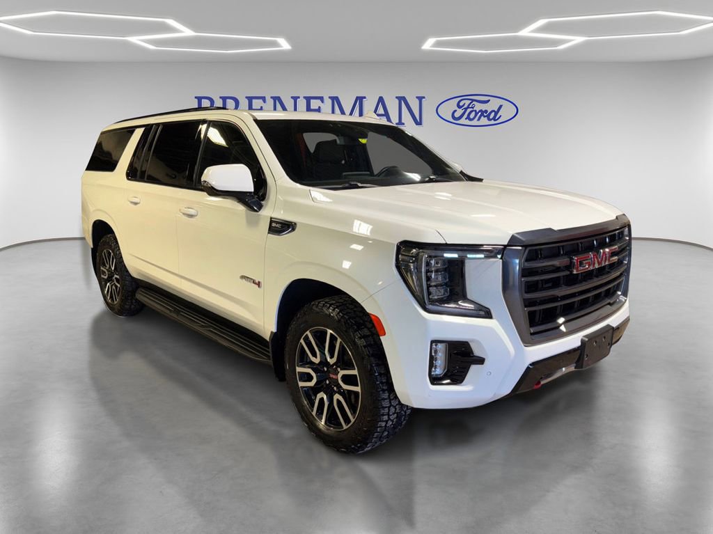 Used 2022 GMC Yukon XL AT4 image 9