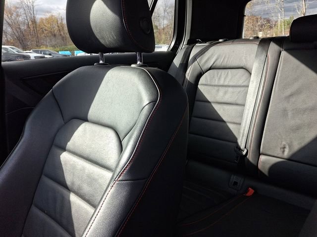 Used 2017 Volkswagen GTI SE image 16