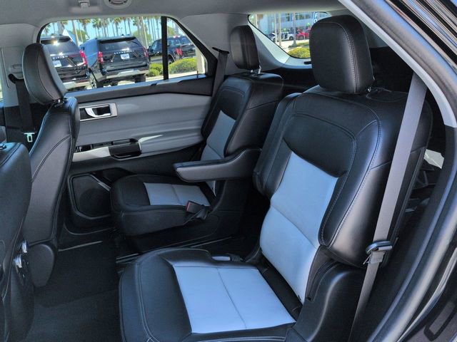 Certified 2022 Ford Explorer XLT w/ Equipment Group 202A image 14