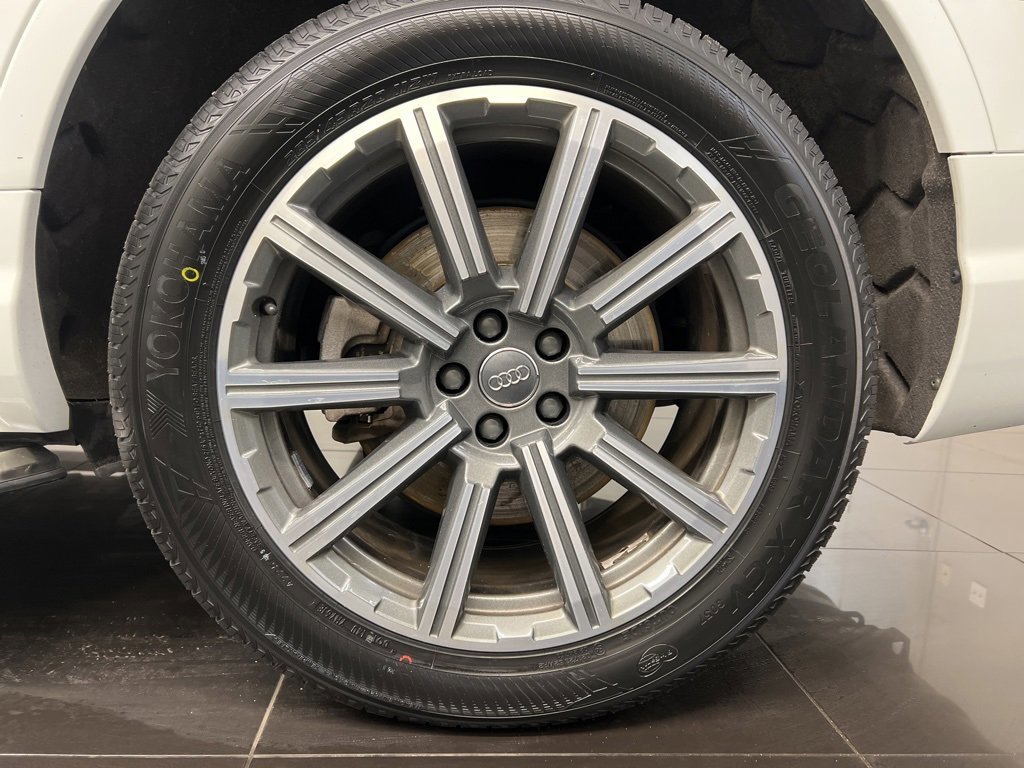 Used 2018 Audi Q7 3.0T Prestige w/ Prestige Package image 7