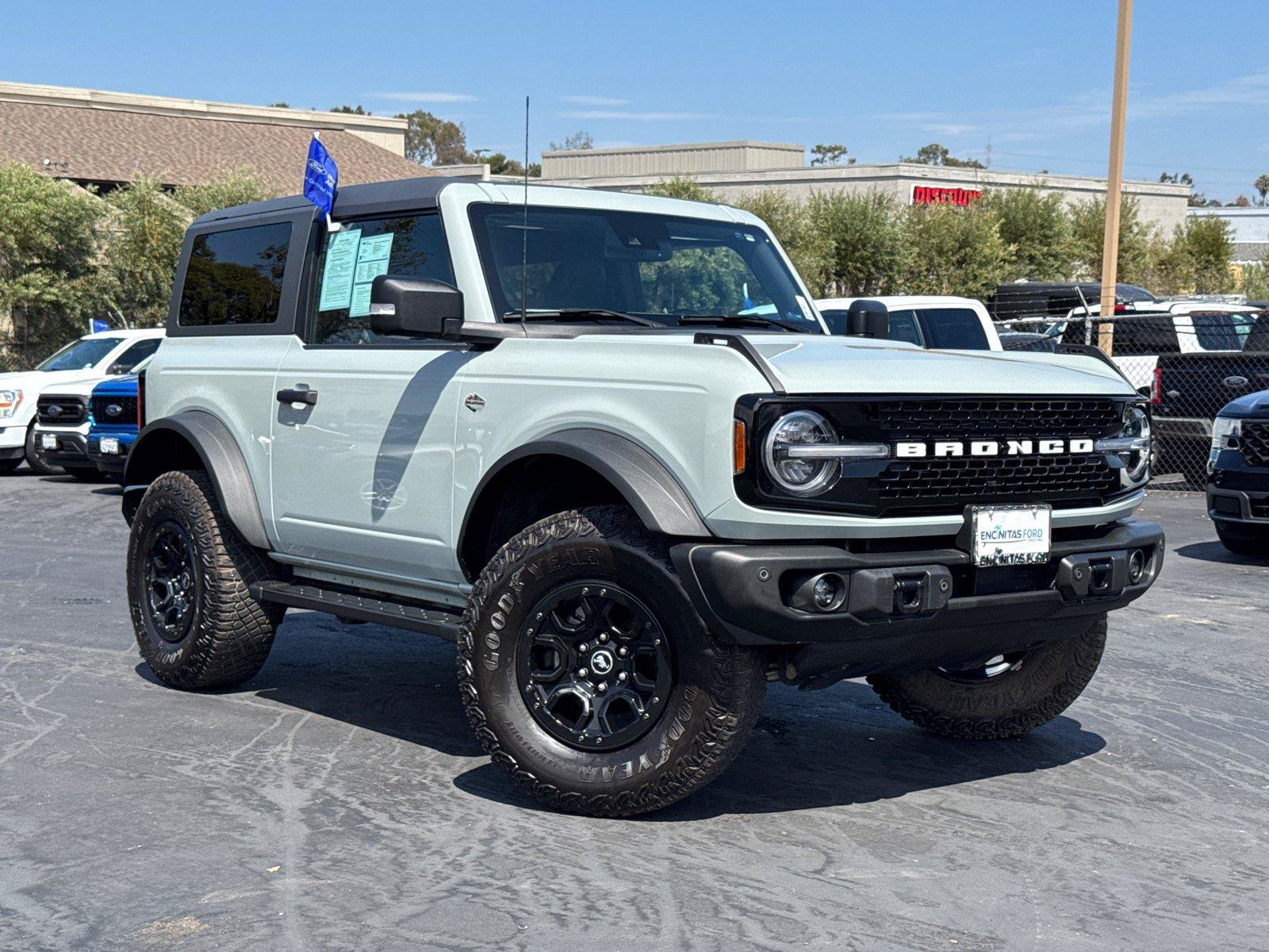Certified 2023 Ford Bronco Wildtrak AWD/4WD image 2