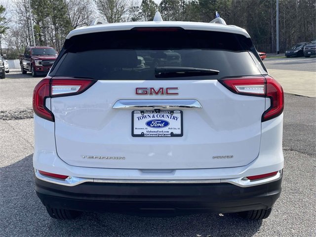 Used 2024 GMC Terrain SLT image 4