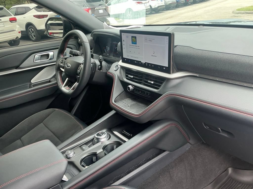 Certified 2025 Ford Explorer ST RWD image 28
