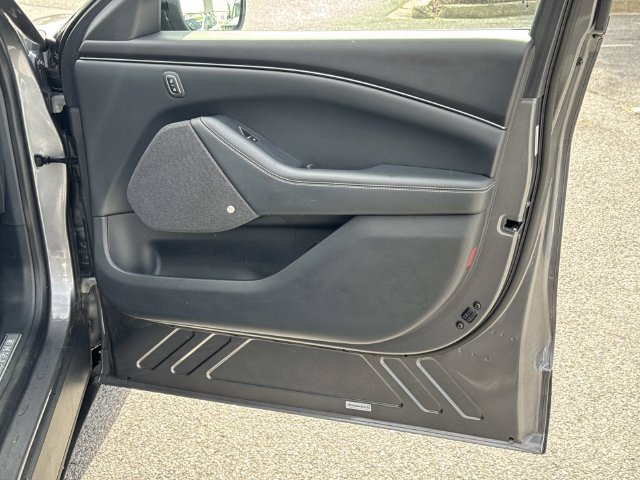 Certified 2021 Ford Mustang Mach-E Premium AWD/4WD image 10