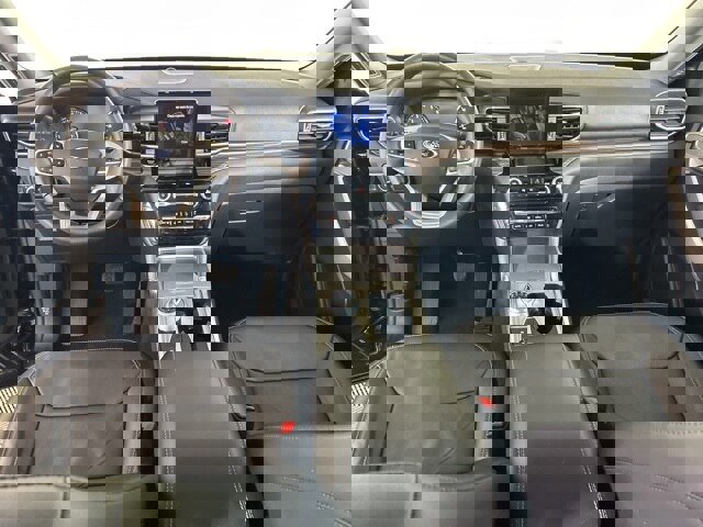 Certified 2023 Ford Explorer Limited w/ Equipment Group 301A image 16