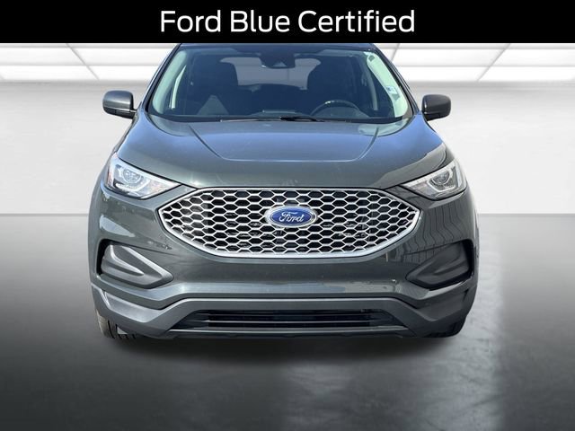Certified 2024 Ford Edge SE image 2