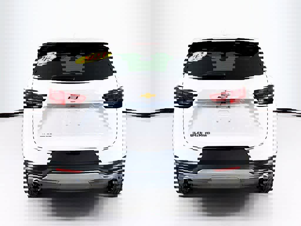 Used 2023 Chevrolet Blazer LT image 4