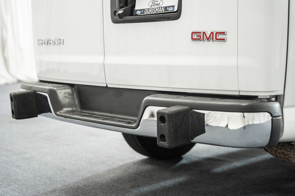 Used 2024 GMC Savana 2500 w/ Driver Convenience Package RWD image 9