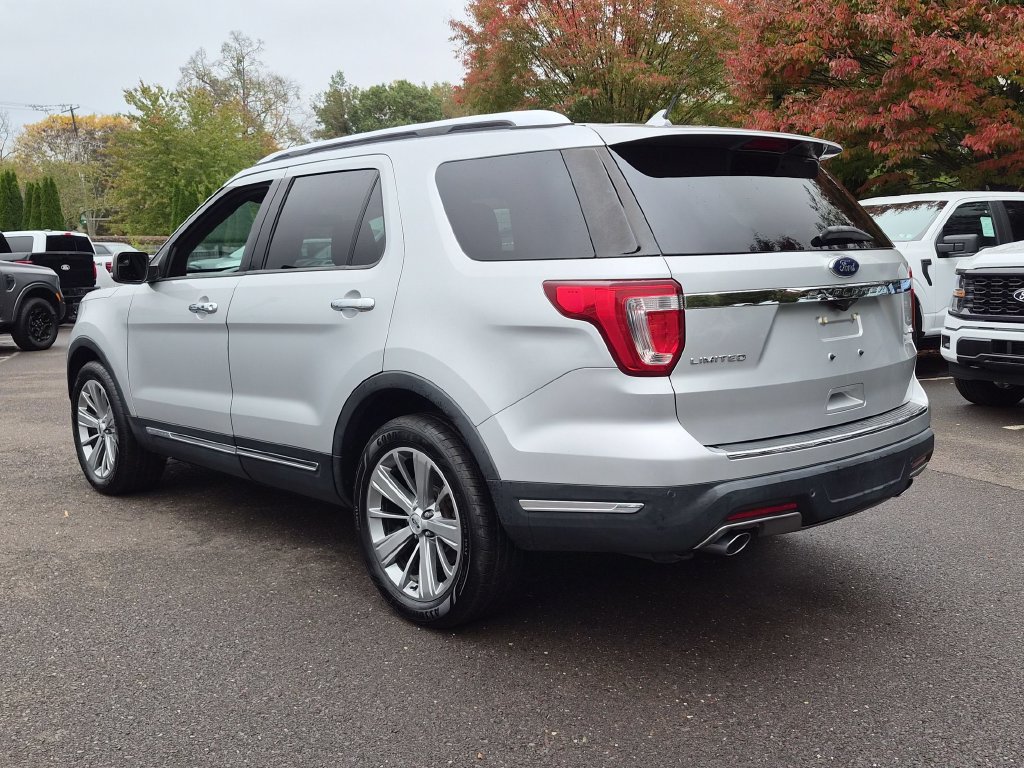 Certified 2018 Ford Explorer Limited AWD/4WD image 9