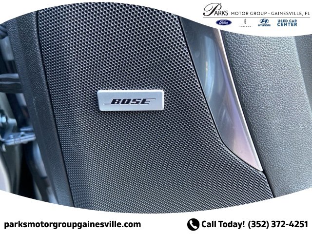 Used 2024 Chevrolet Suburban LT image 16