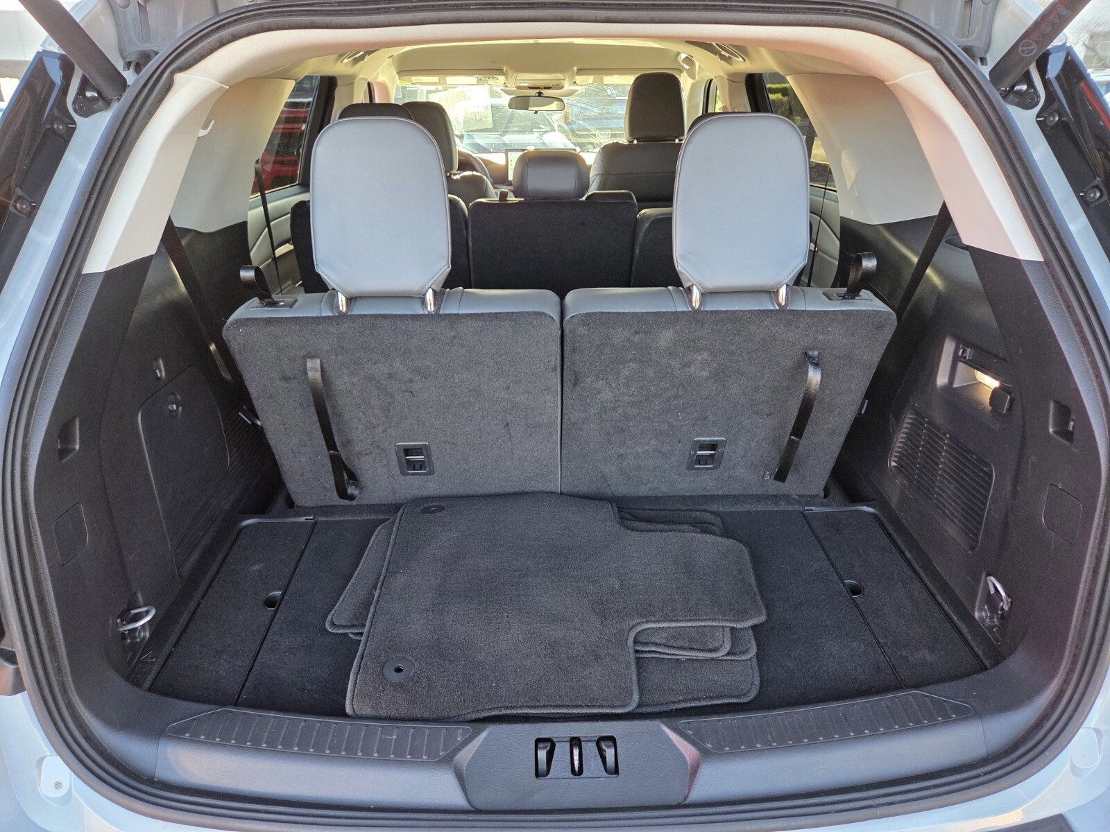 Certified 2025 Ford Explorer Active w/ Active Comfort Package image 14