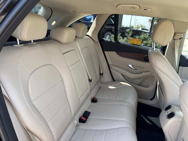 Used 2022 Mercedes-Benz GLC 300 image 11