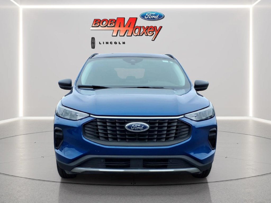 Certified 2023 Ford Escape Active AWD/4WD image 2