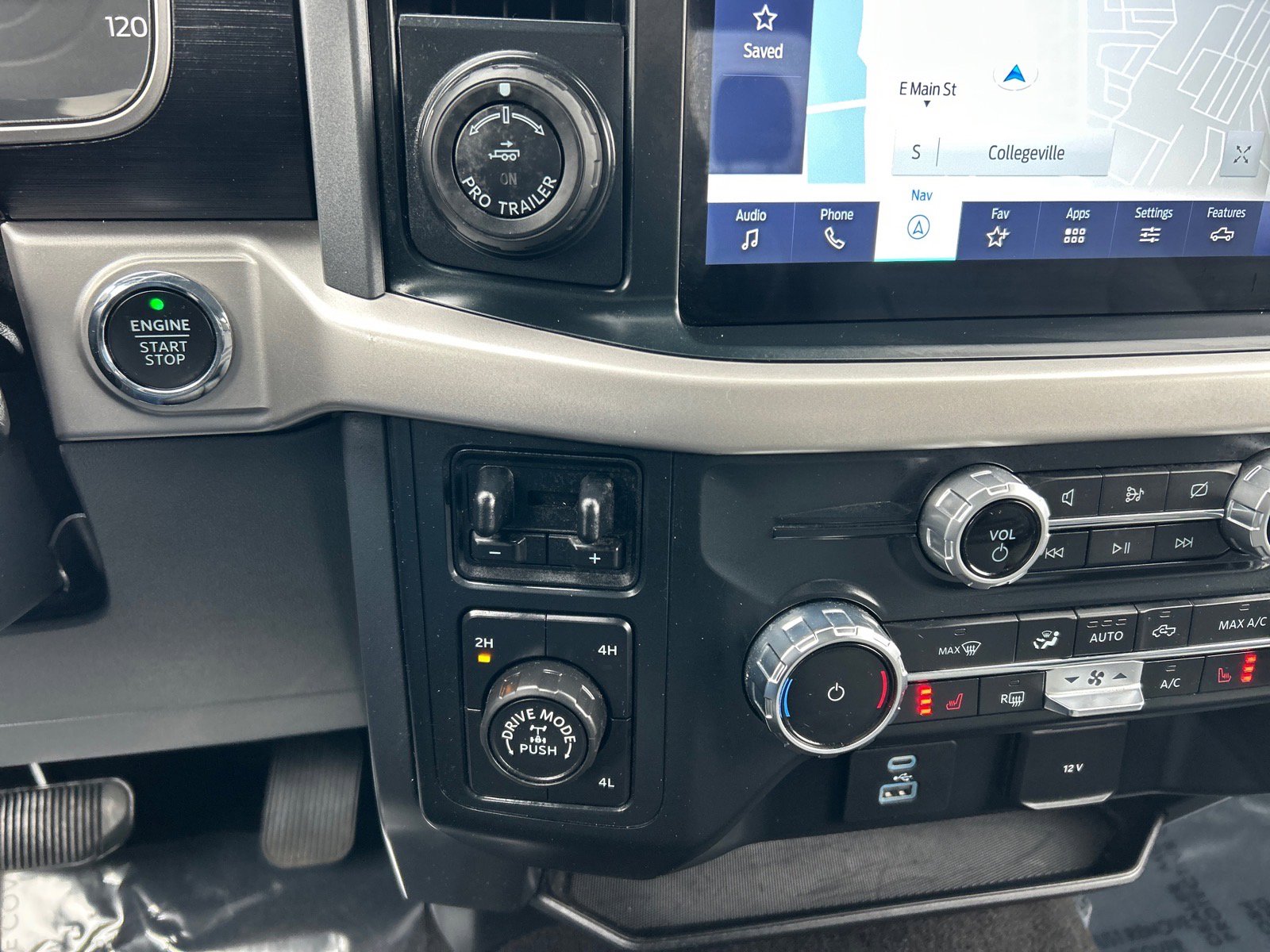 Certified 2022 Ford F150 XLT w/ Equipment Group 302A High image 30