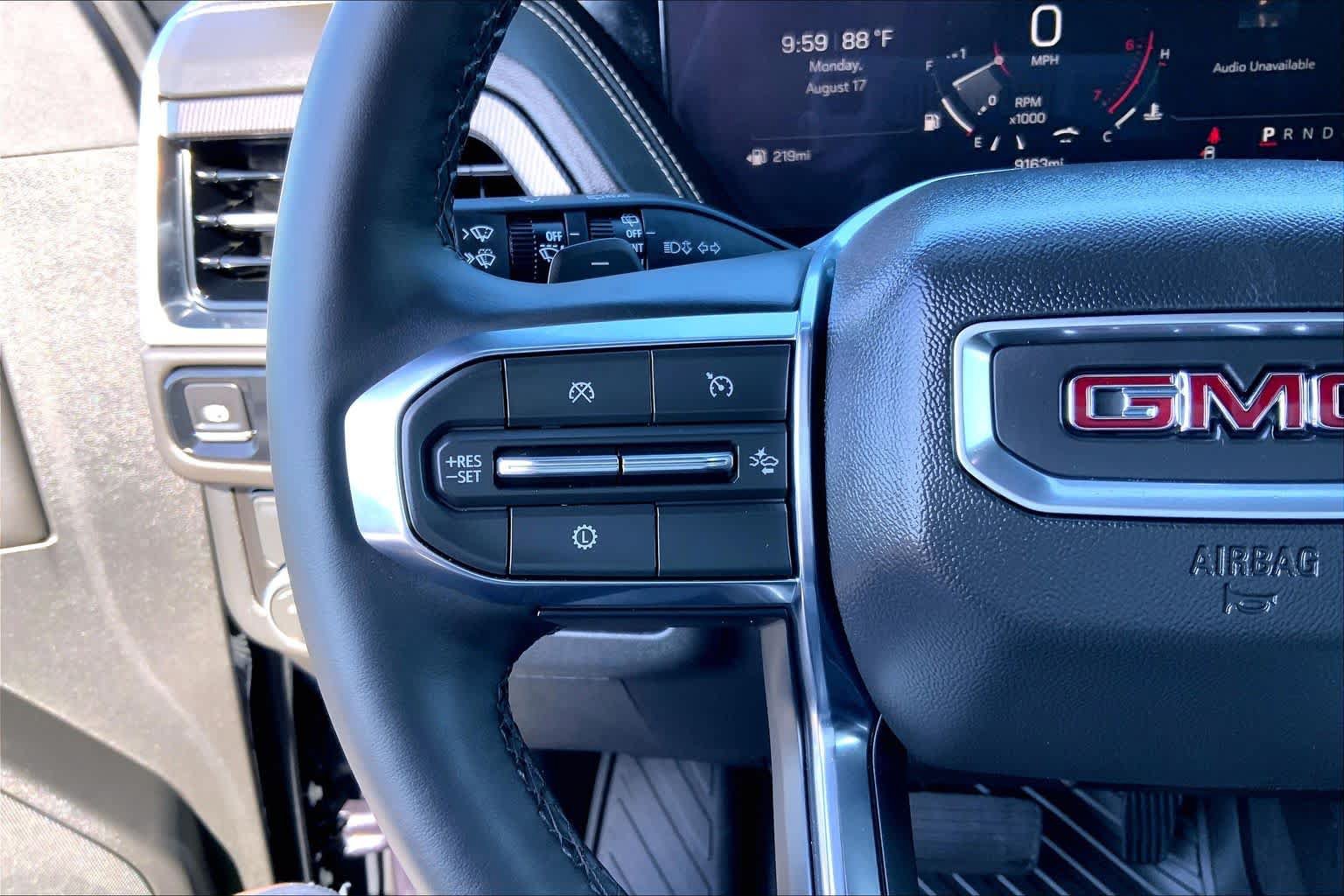 Used 2026 GMC Yukon Elevation RWD image 20