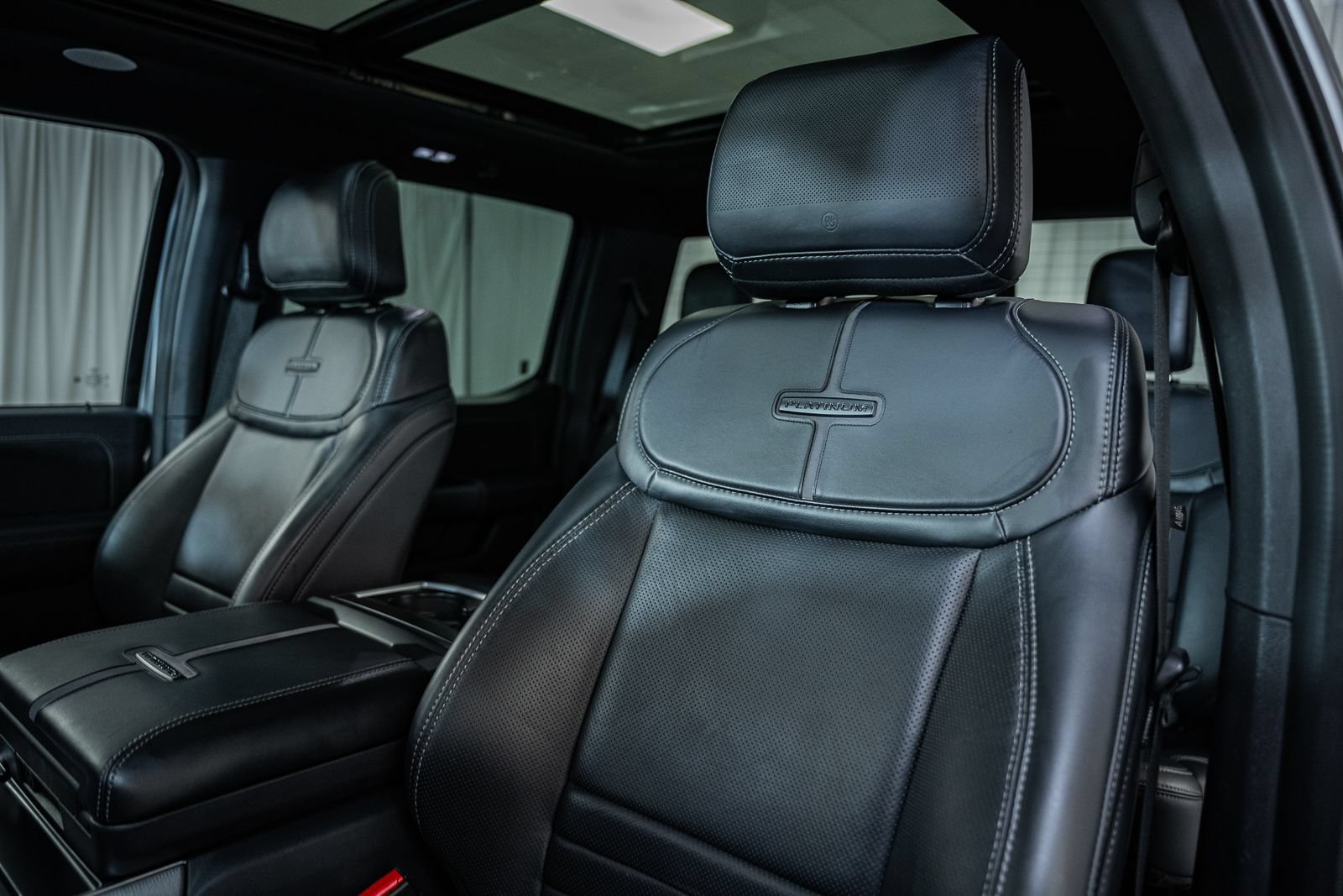Certified 2023 Ford F150 Platinum w/ Max Trailer Tow Package AWD/4WD image 36