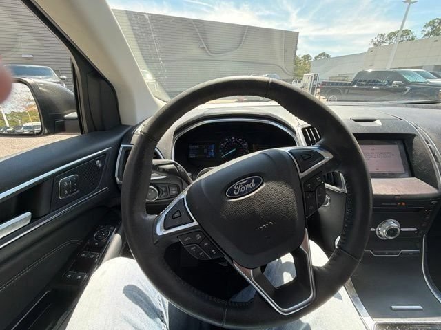 Certified 2019 Ford Edge Titanium FWD image 17